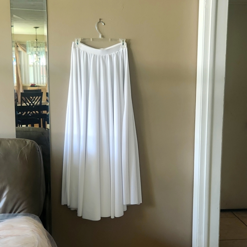 Long White Skirt, Dance, Small